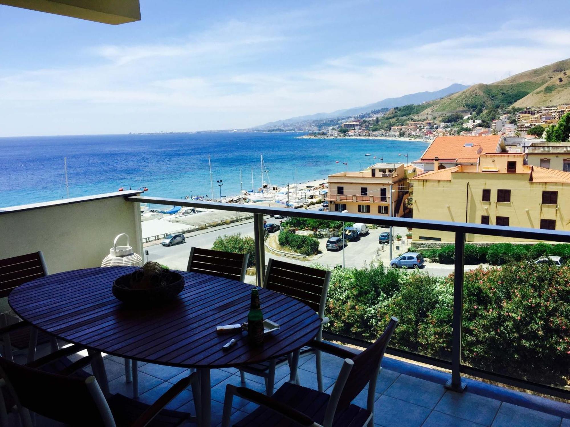 Luxury Apartment Messina Cameră foto