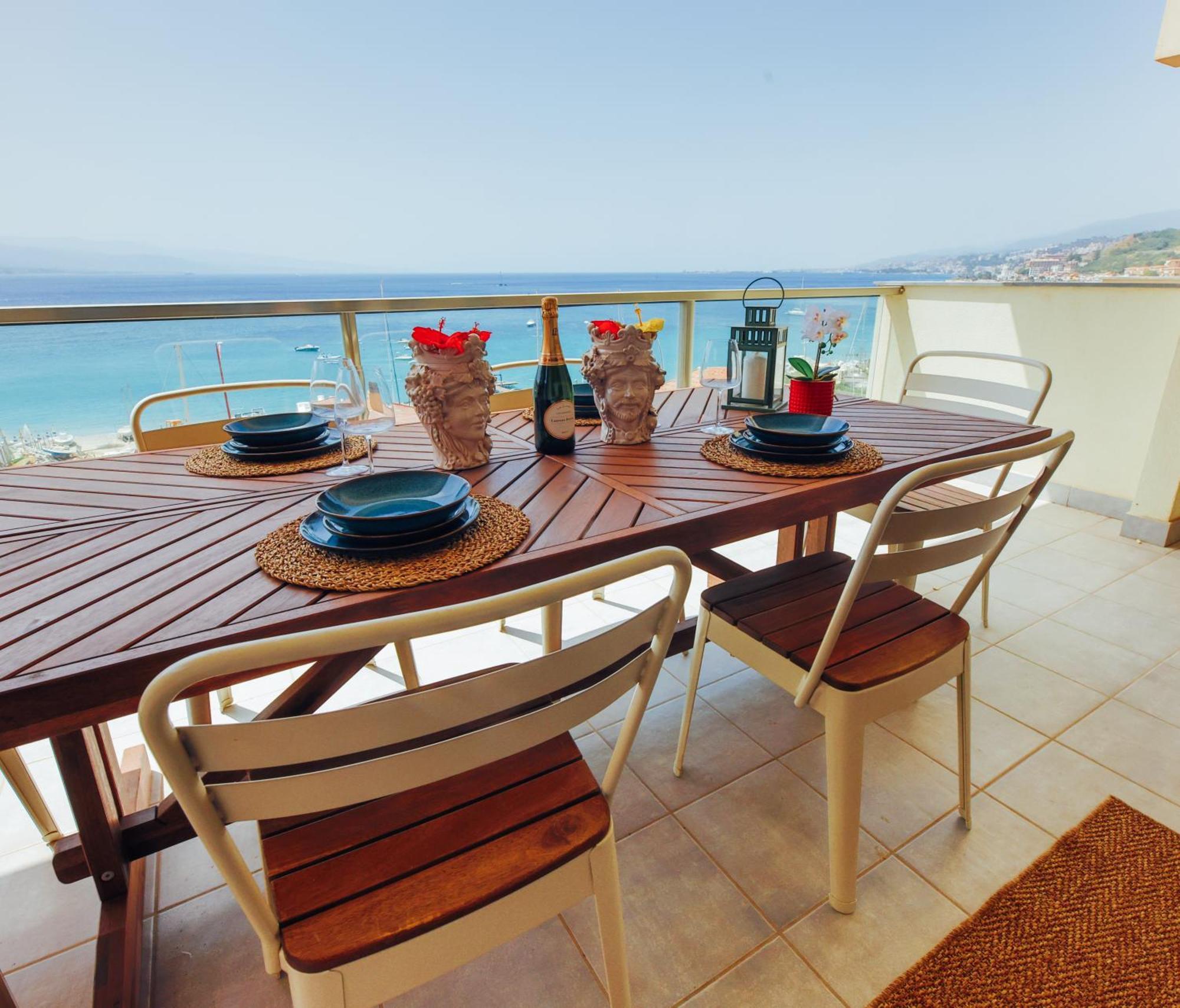Luxury Apartment Messina Exterior foto